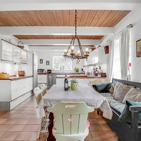 In Sjolund With Kitchen Sønder Bjert