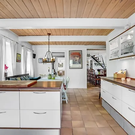 In Sjolund With Kitchen Sønder Bjert