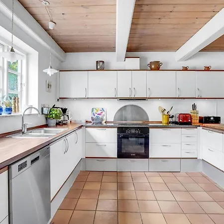 In Sjolund With Kitchen Sønder Bjert